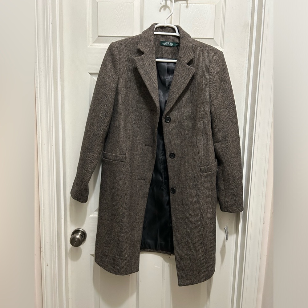 Lauren Ralph Lauren Coat
Size 10
New w/tags 
60% wool (see tag)